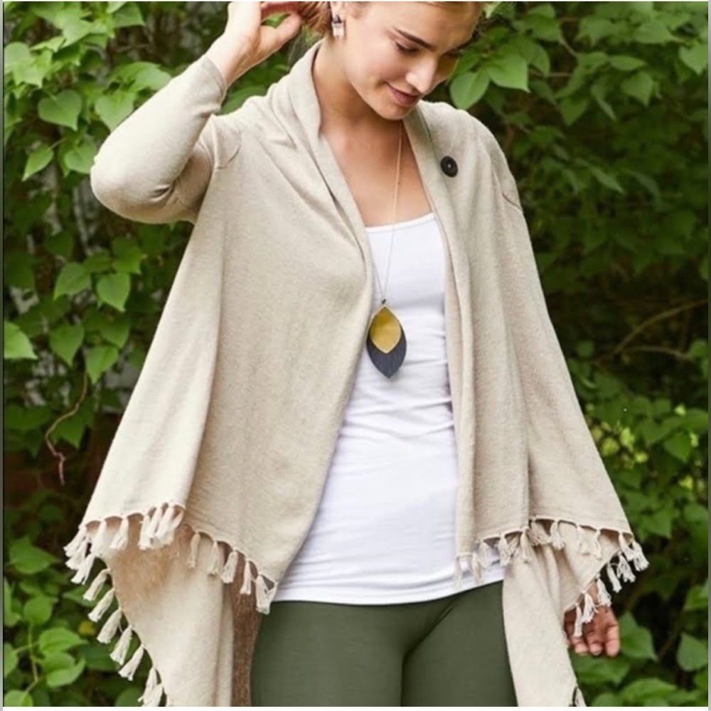 Matilda Jane Beige Come On Over Cardigan Size M Wrap Sweater Fringe Poncho